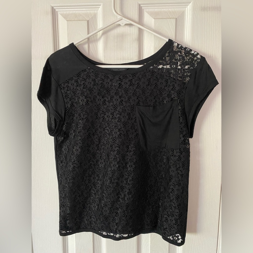 Marc by Marc Jacobs Lace Short Sleeve Tee. Size S